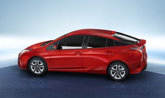 toyota-prius-lateral